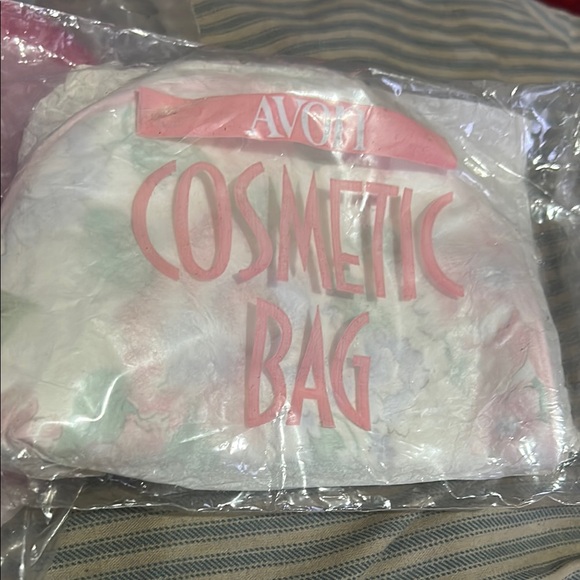 Avon Pink and White Cosmetic Bag with Clear Design - Picture 1 of 2